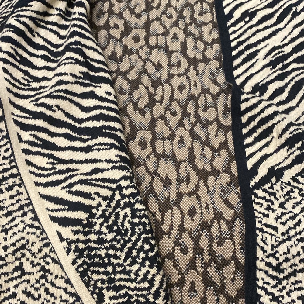 Chicks Mixed Animal Print Long Cardigan Sz 1 - Picture 6 of 13